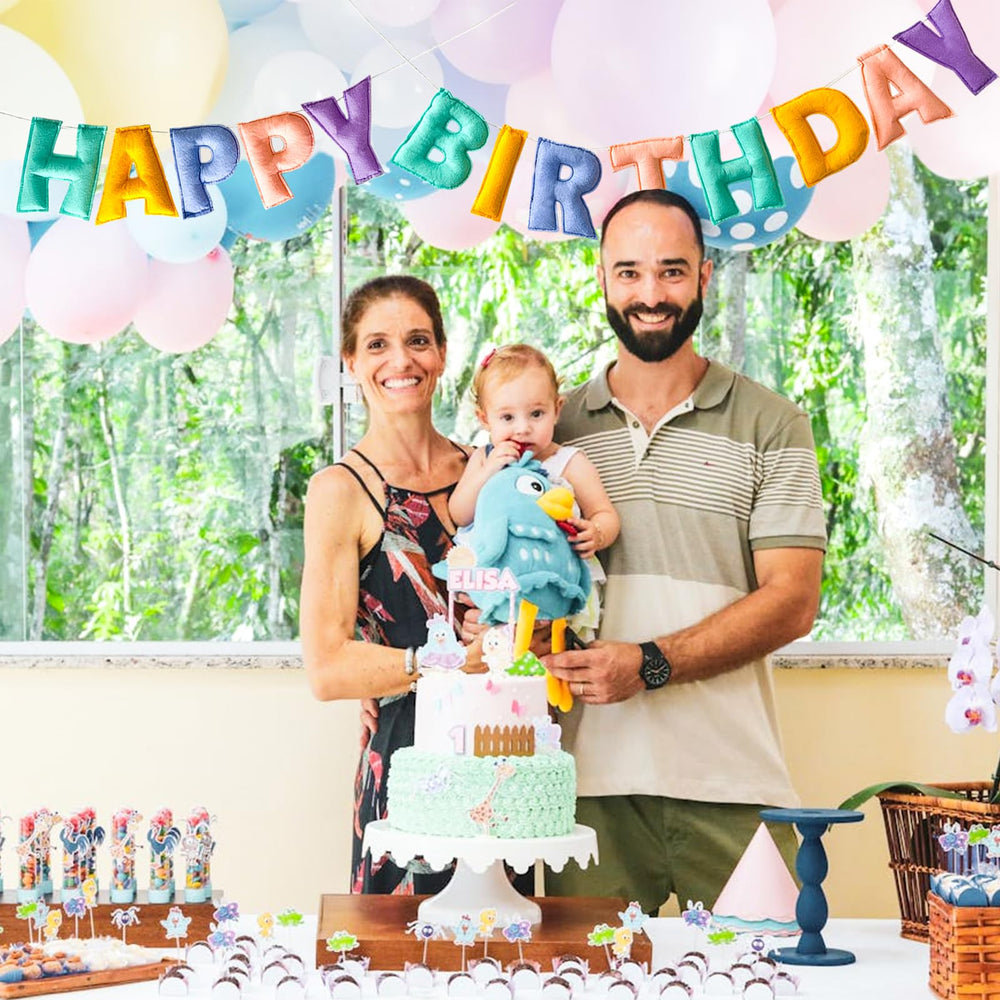 KUQJJQU reusable felt banner saves party décor time and waste.