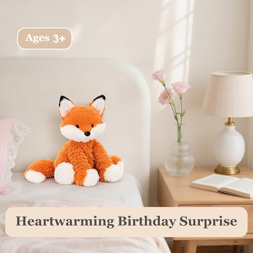 KUUDESOXX fox plush in a play corner as a cozy companion for kids.
