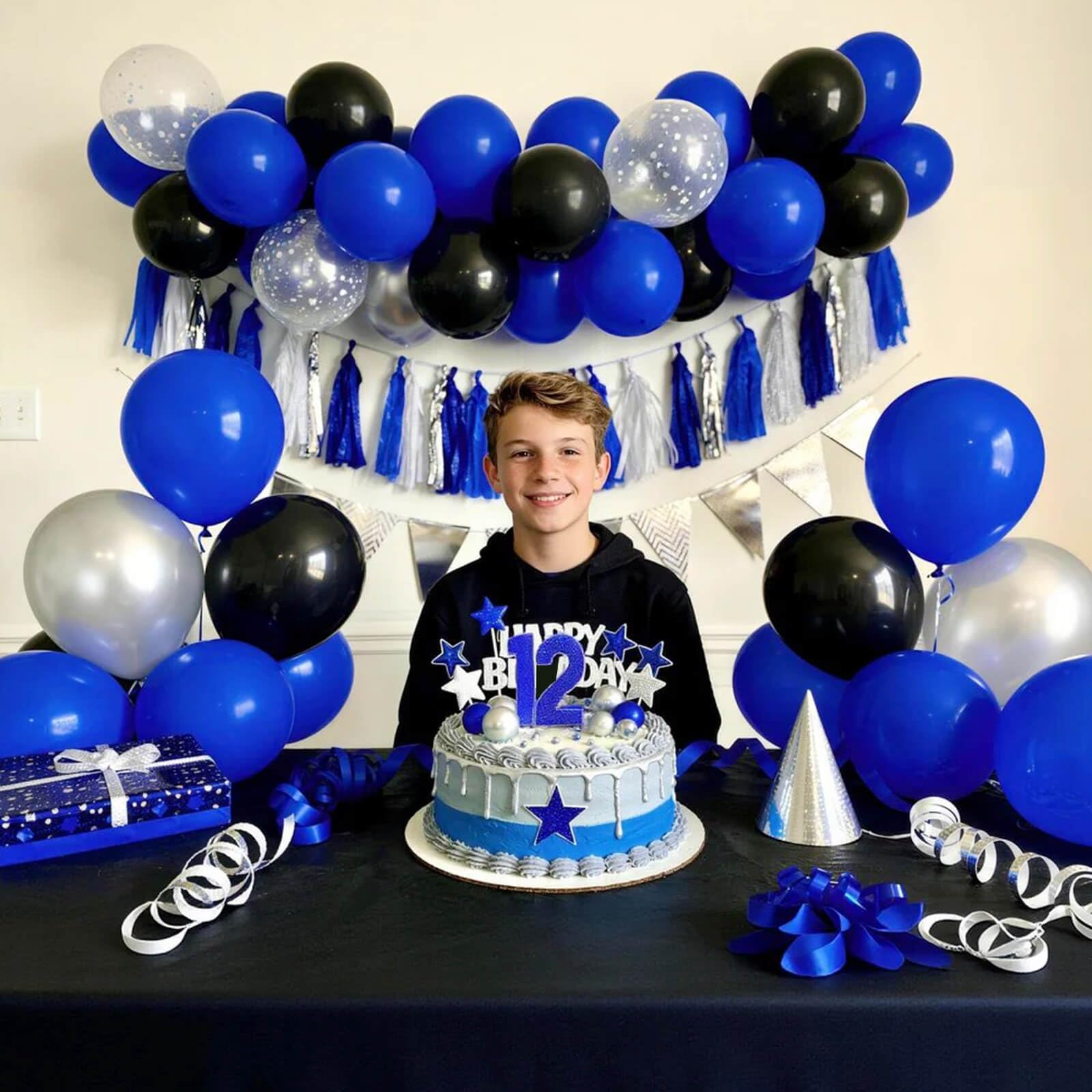 KUULBELA blue 12-inch balloons suitable for weddings.