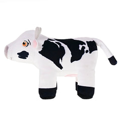LA GRANJA DE ZENÓN Vaca Lola plush doubles as a cozy bedtime cuddle buddy.
