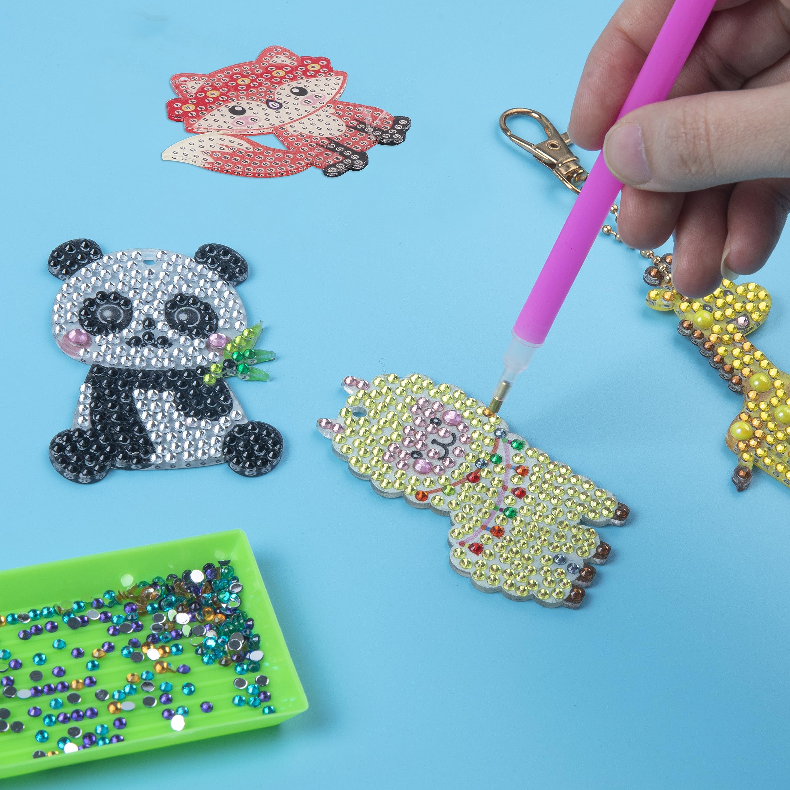 Labeol GEM keychains animal set; travel-friendly crafting for kids