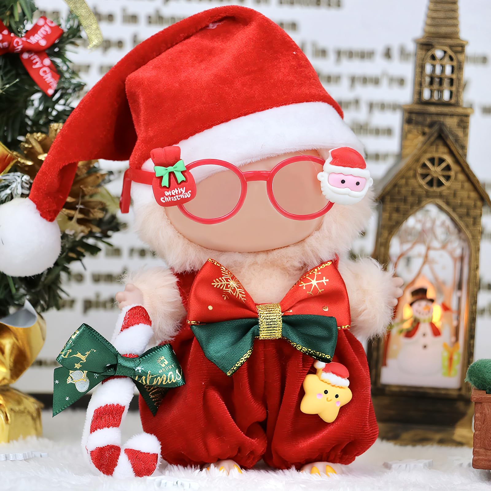 LABUBU Christmas overalls create a charming holiday ensemble for LABUBU dolls.
