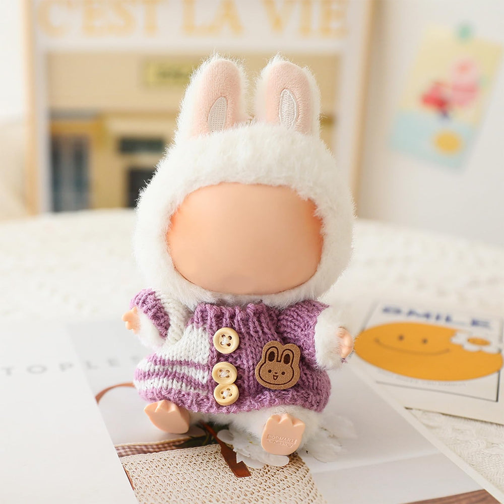 Labubu doll clothes create versatile looks for gifting.