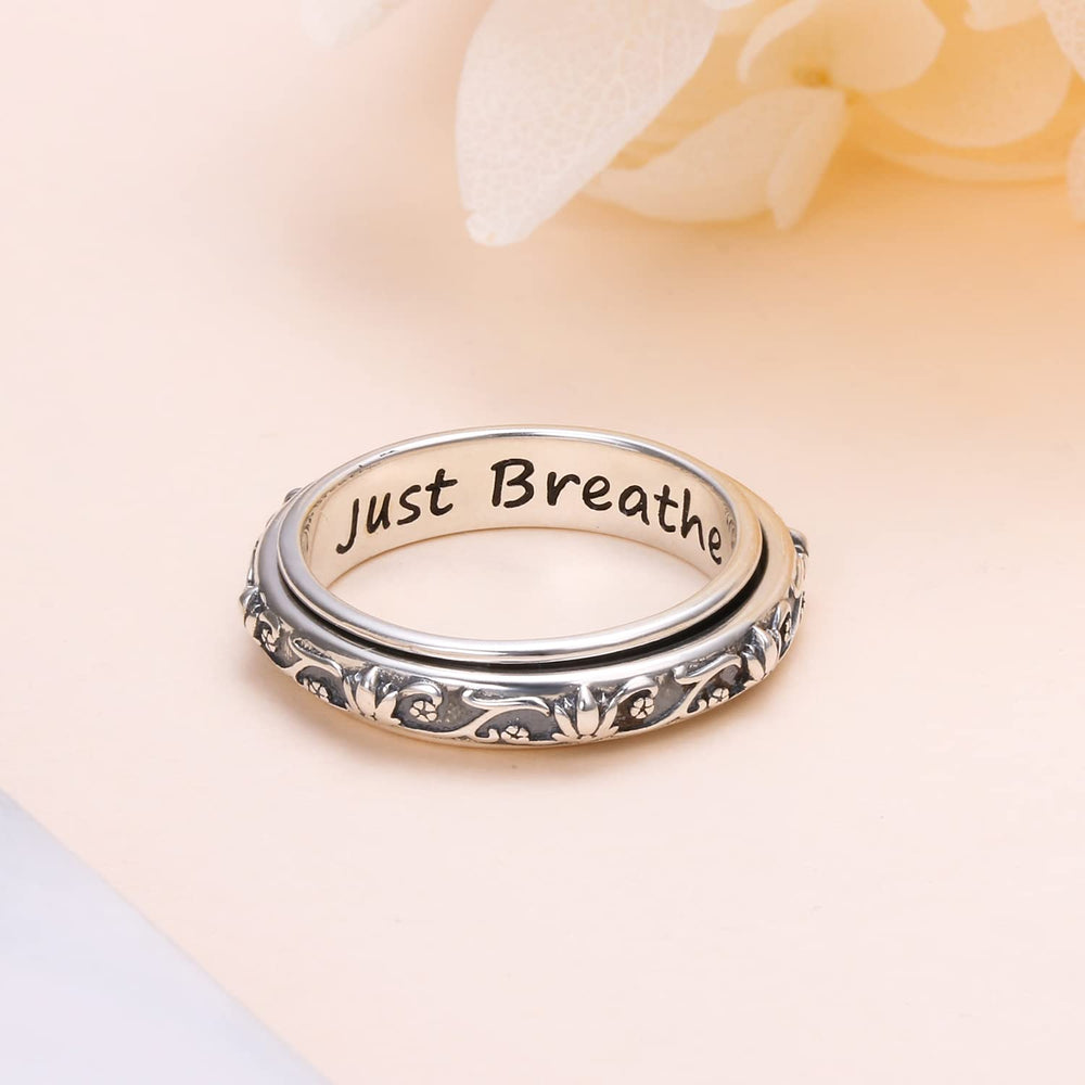Ladytree Spinner Ring 5mm wide for comfortable daily wear.