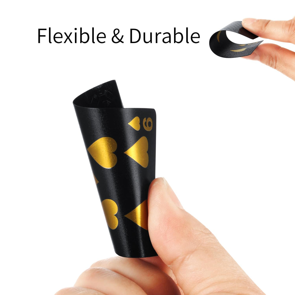LAGEBONA PET-PVC material ensures waterproof, flexible, and durable playing cards.
