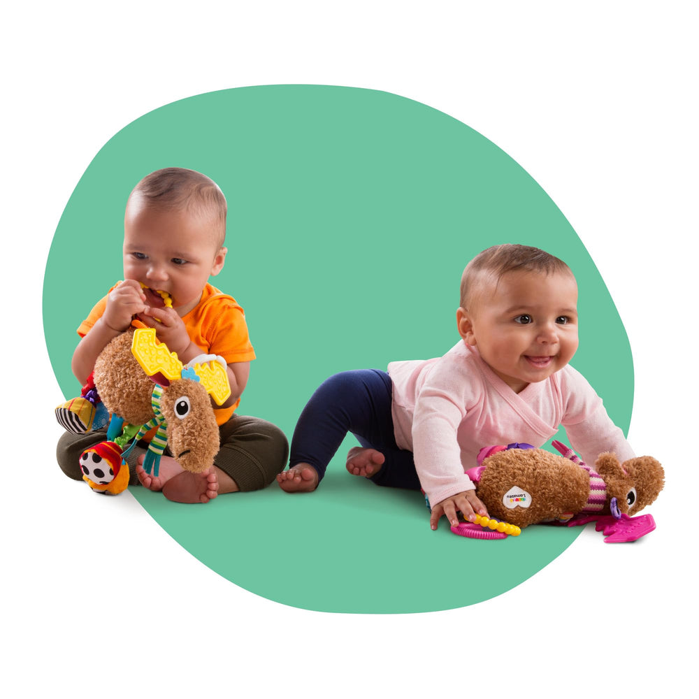 Lamaze Muffin clip-on design secures to strollers and bags for travel-friendly fun.