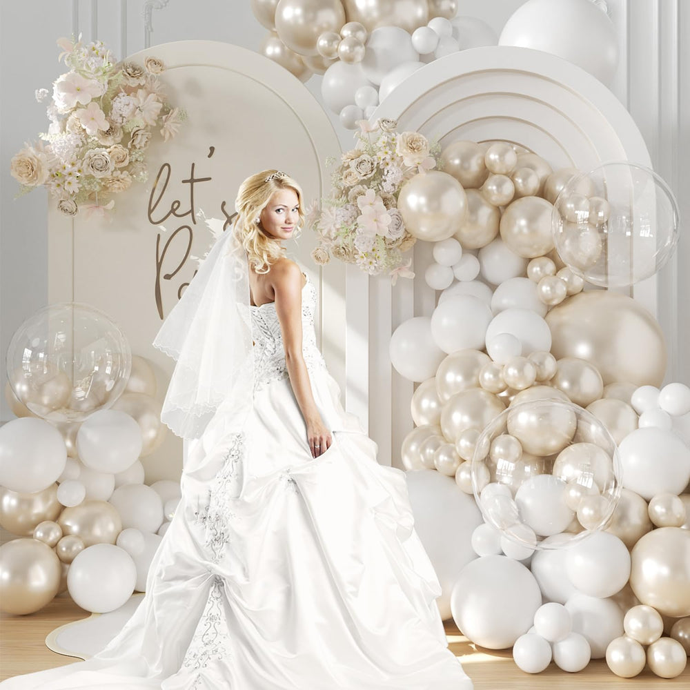 LANGASQUE clear balloons complement layers for versatile garlands.