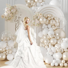 LANGASQUE clear balloons complement layers for versatile garlands.