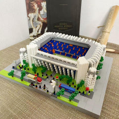 LANGLICHUN Madrid-style stadium field lawn features vibrant green pitch at scale.