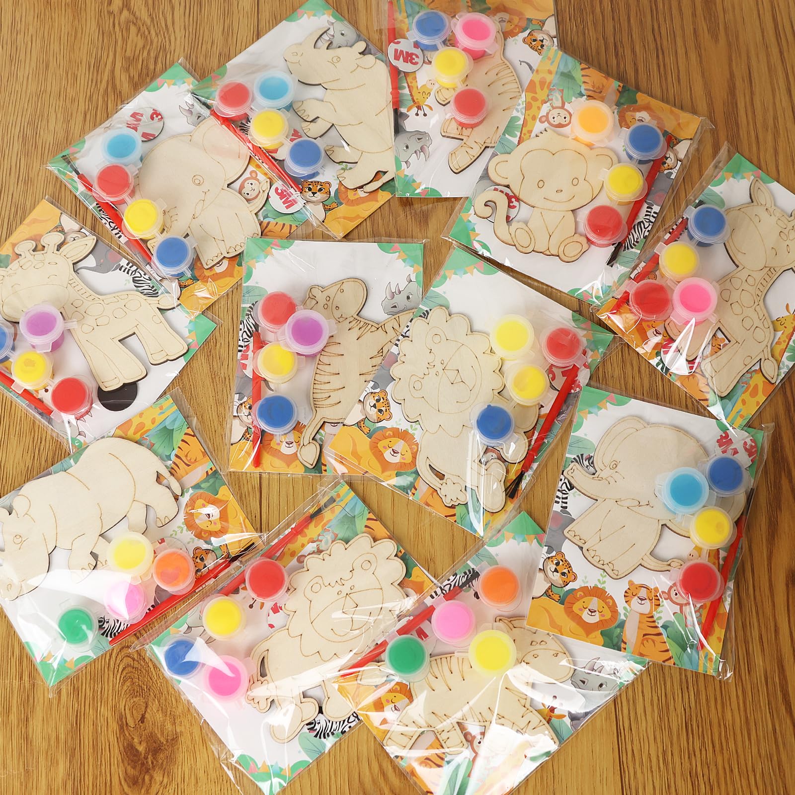 LARDUX safari party favors woodchips ready for creative painting at home