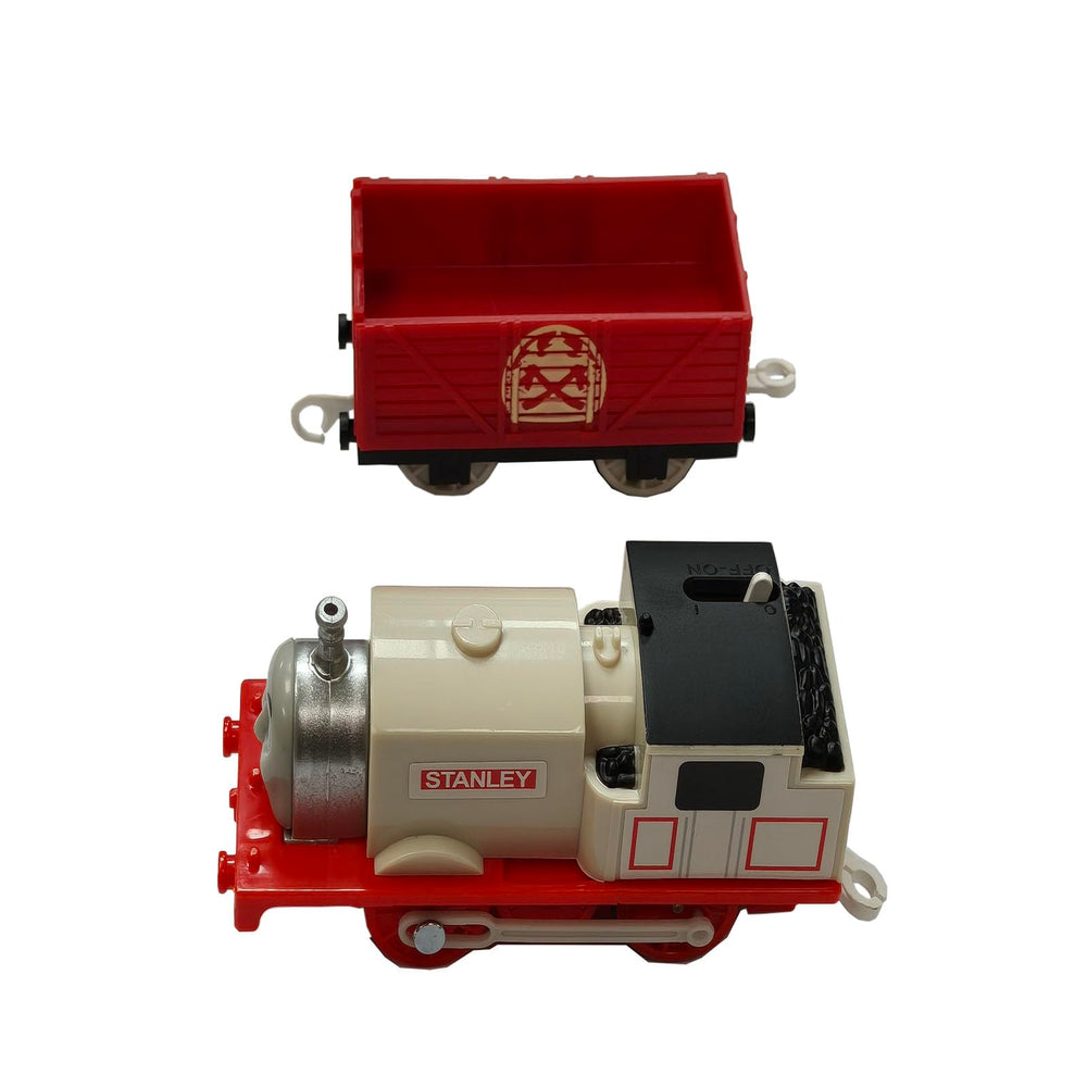 LATUROP Thomas and Friends train engine connectors demonstrate attach-and-build play.