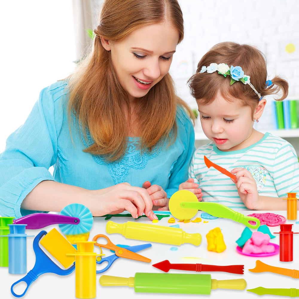 LCY WEDSHI cutters for creative dough shapes and patterns.