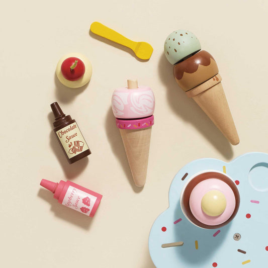 Carlo's Gelato sauces illuminate pretend desserts for colorful role play.