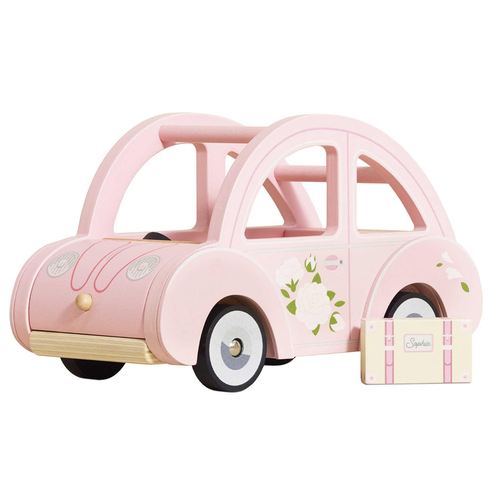 Le Toy Van Daisylane Sophie's pink car for creative dollhouse adventures.