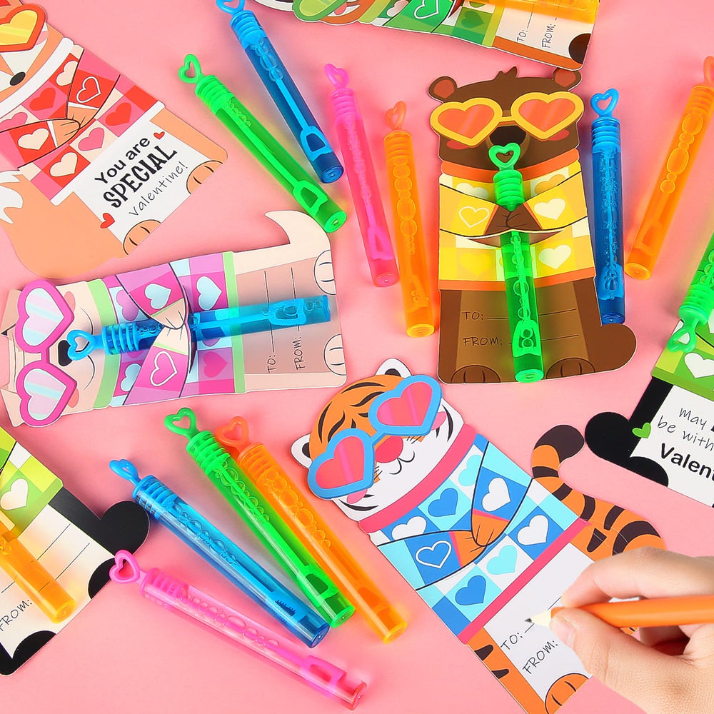 LEASEN classroom party favors ideal for school exchanges and prizes