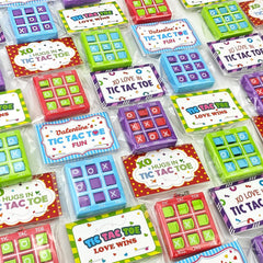 Leetous Valentine Tic-Tac-Toe keychain in red, ideal for classroom exchanges.