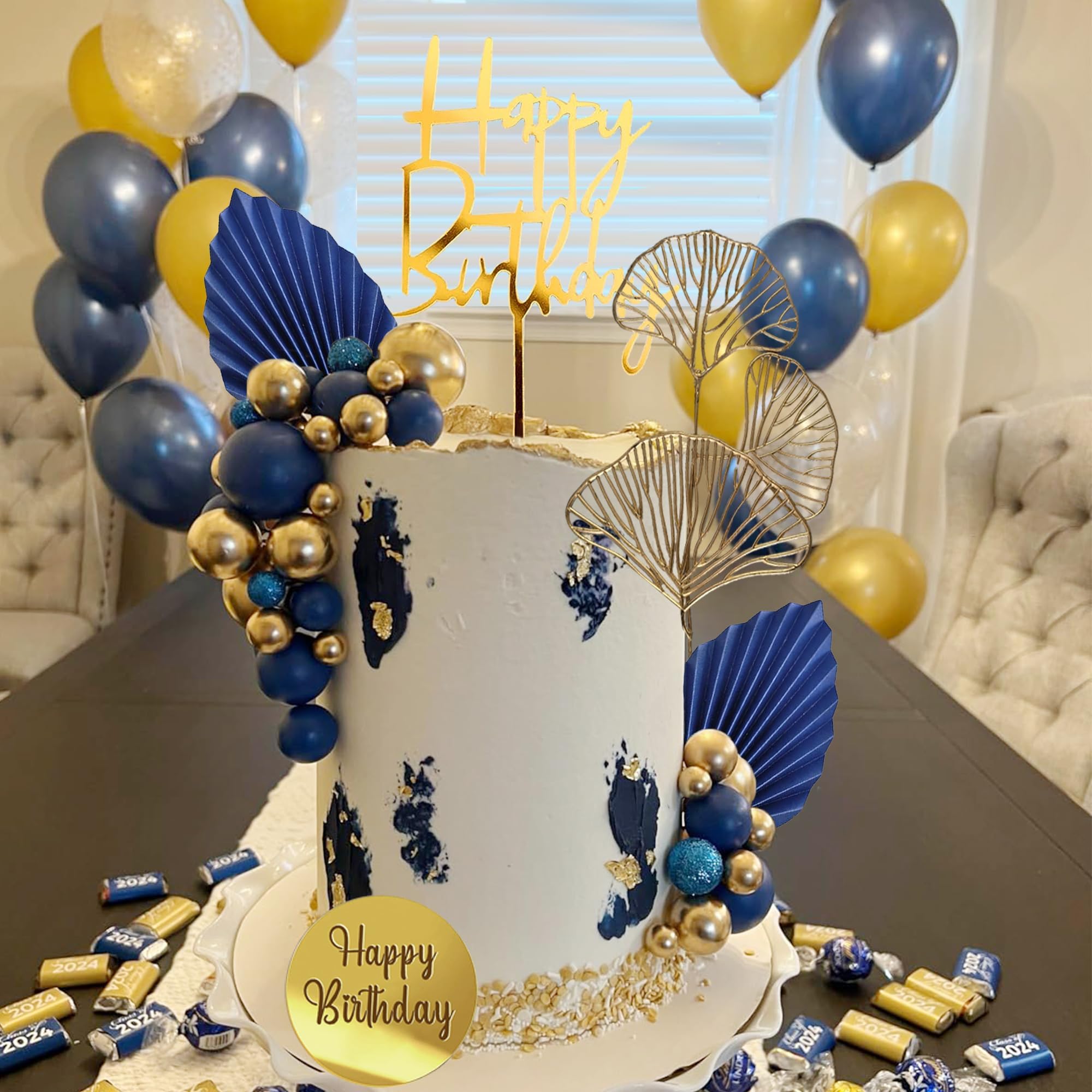 LEFUBABY ginkgo leaf topper adds a natural accent to celebration desserts.