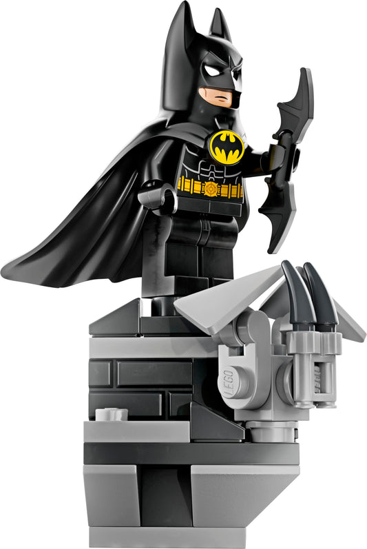 LEGO 30653 DC Batman 1992 minifigure, ideal for display and collecting.