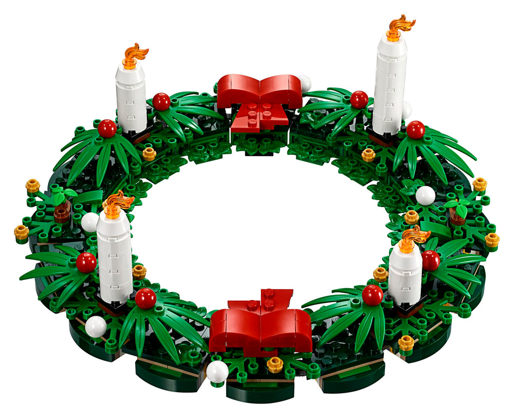 LEGO 40426 family building time supports collaborative holiday fun.