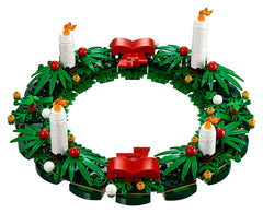 LEGO 40426 family building time supports collaborative holiday fun.
