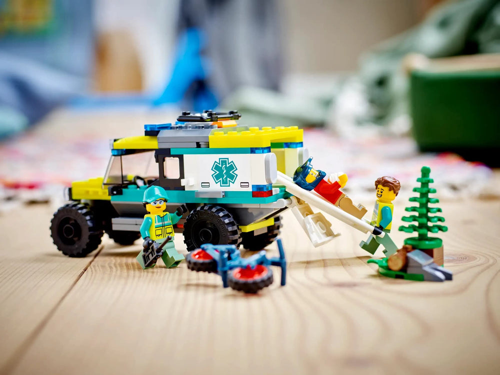 LEGO 40582 build and play setup encourages creative rescue scenarios