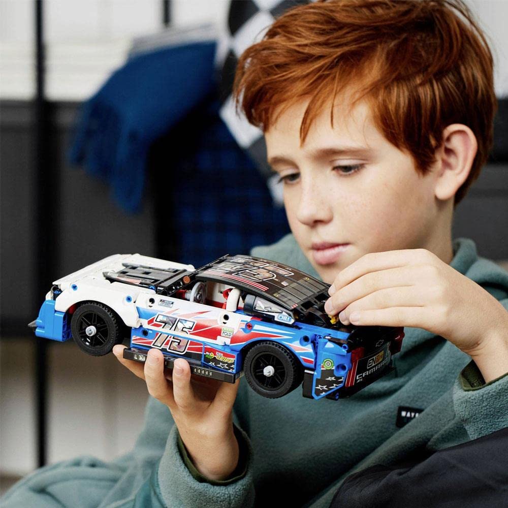 LEGO 42153 Camaro ZL1 steering feature enables interactive play and realistic handling