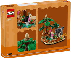 LEGO African Savanna Diorama 40784 showcases a marabou stork for wildlife display.
