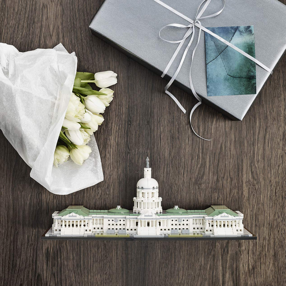 LEGO Architecture 21030 Capitol collectible booklet with design notes