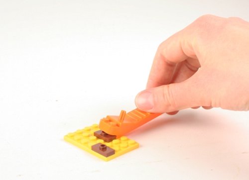 LEGO brick separator 630 compact design fits toolkit