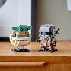 Baseplates help create a neat, compact Star Wars display.