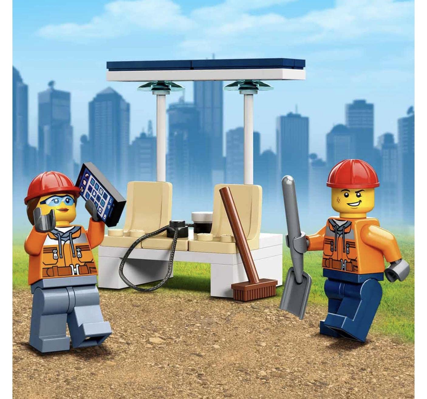 LEGO City 60385 construction-site-scene inspires active pretend work.