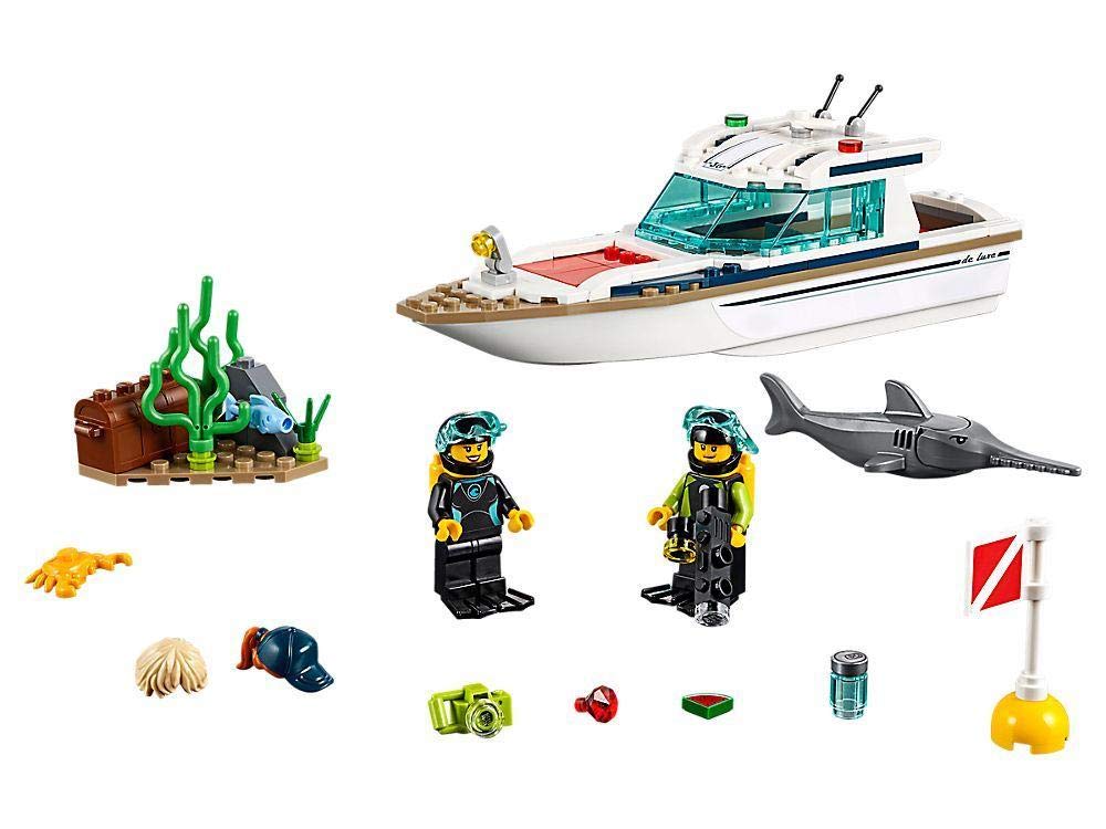 LEGO City Diving Yacht 60221 interior shows living space and treasure chest details.