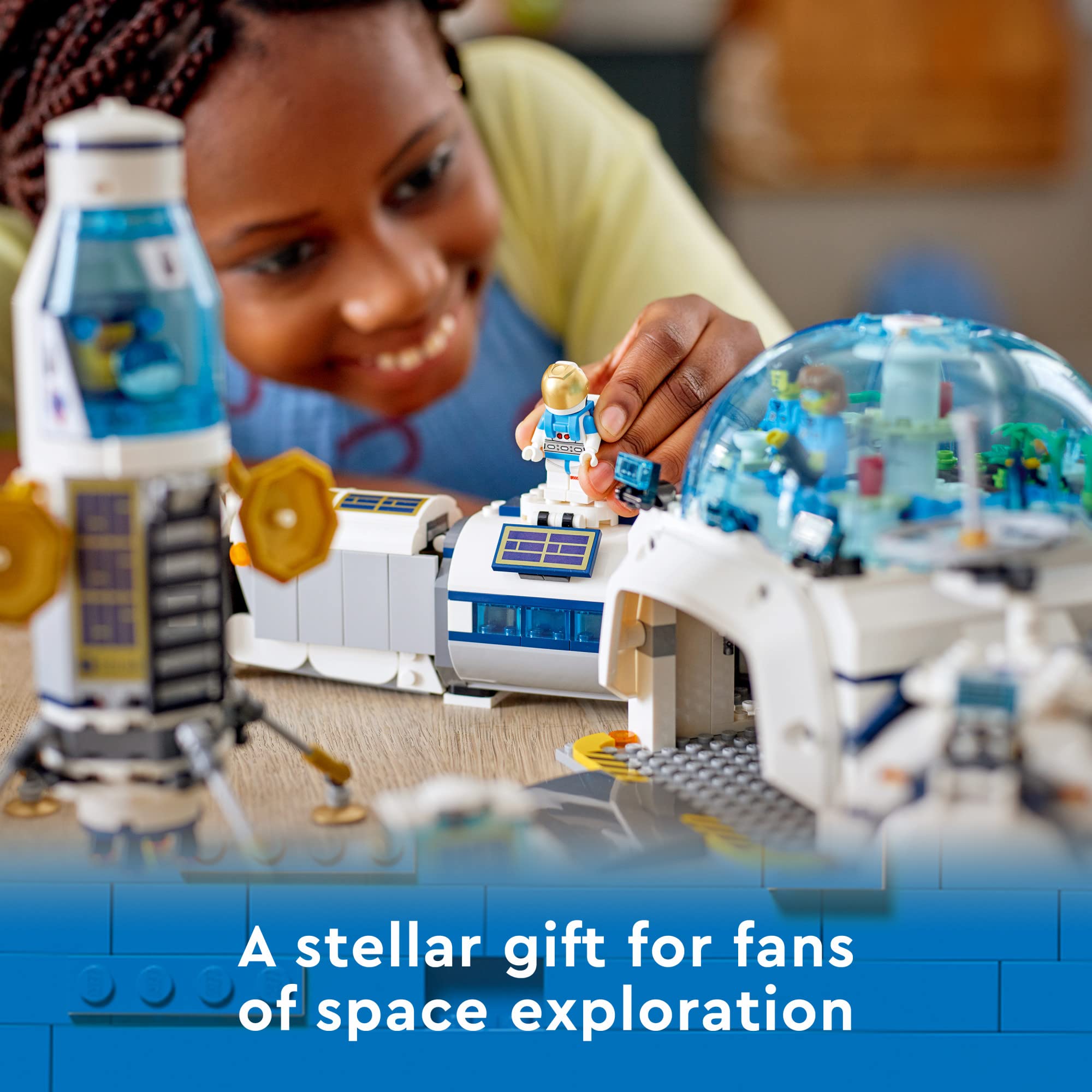 LEGO City Lunar Research Base docking tunnel connects modules for interstellar-style builds.