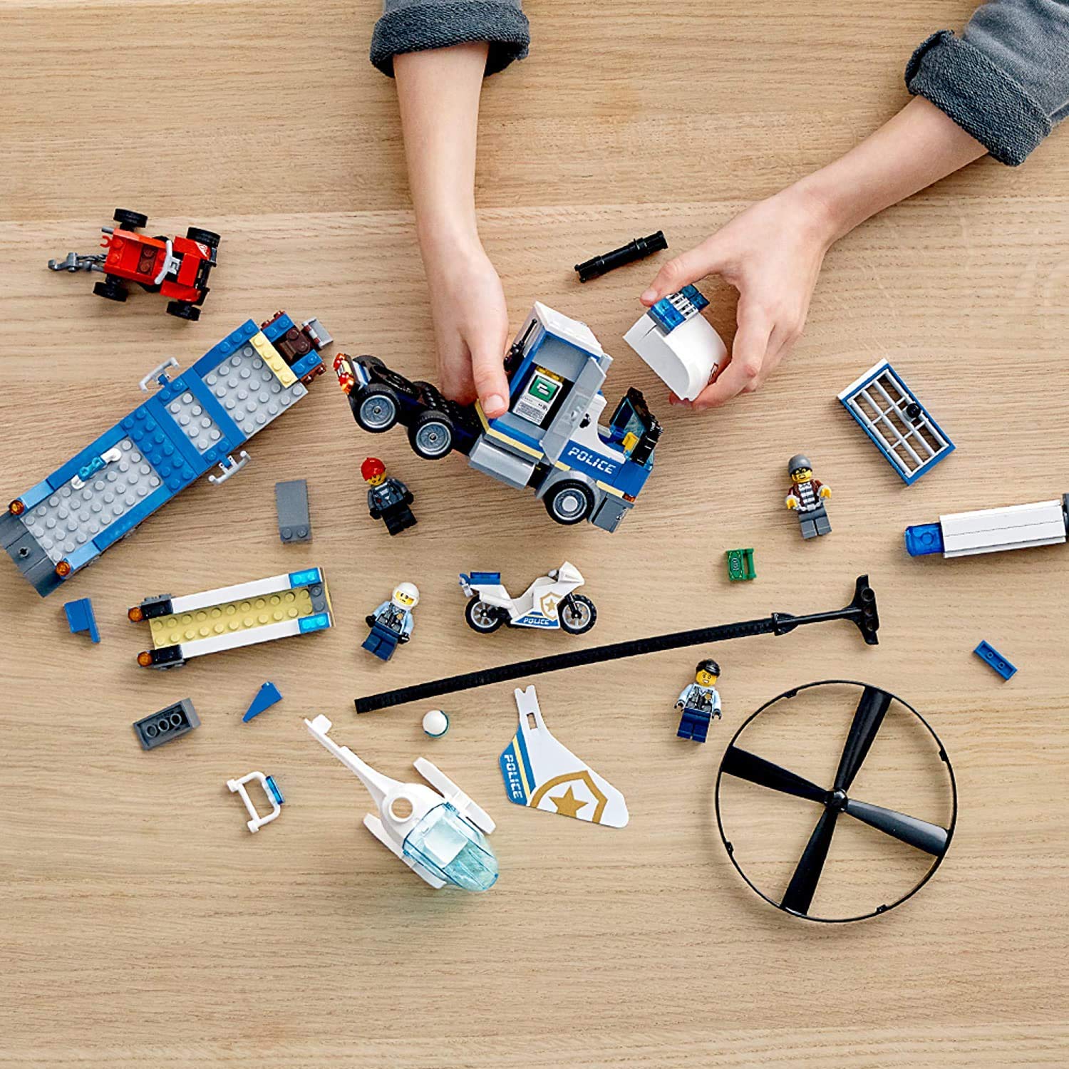 LEGO City Police crook ATV for thrilling pursuit scenarios
