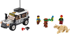 Photographer's tree costume accessory for immersive safari storytelling