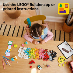 LEGO Classic Creative Happy Box bird model: hanging decoration and weekend-building project.