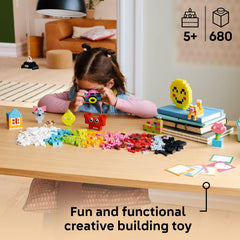 LEGO Classic Creative Happy Box monkey model: promotes imaginative storytelling and hands-on building fun.
