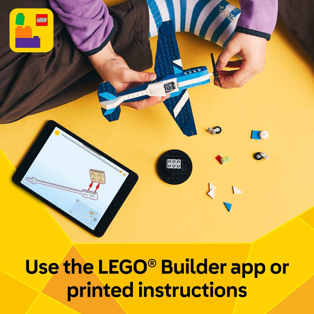 LEGO Creator 3in1 Propeller spin adds realistic flight action.