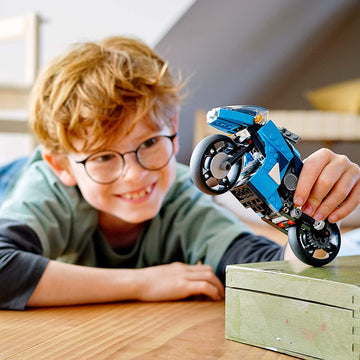 LEGO Creator 3in1 Superbike 31114 working suspension adds realistic riding feel.