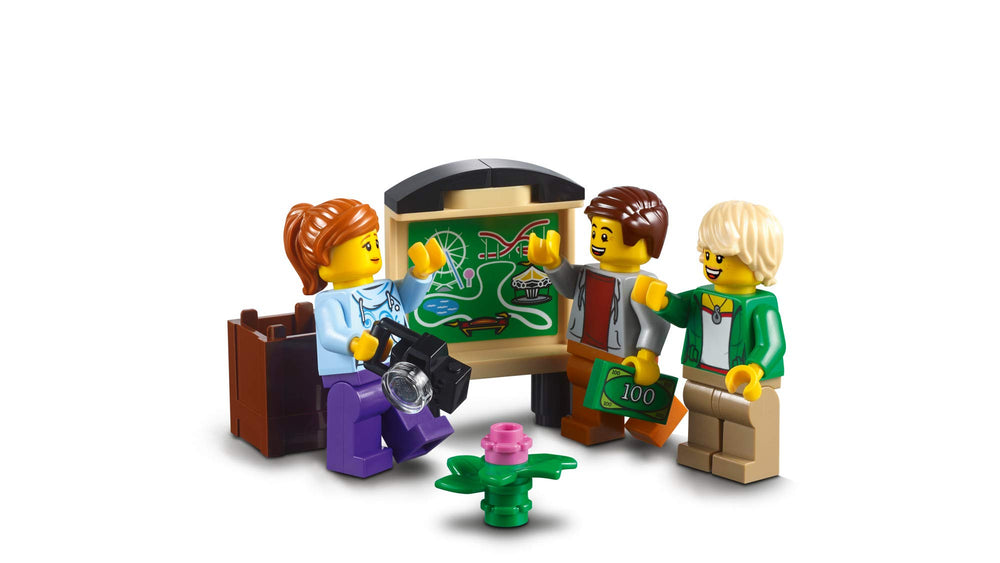 LEGO Creator Expert Roller Coaster 10261 supports Power Functions upgrade for a motorized lift