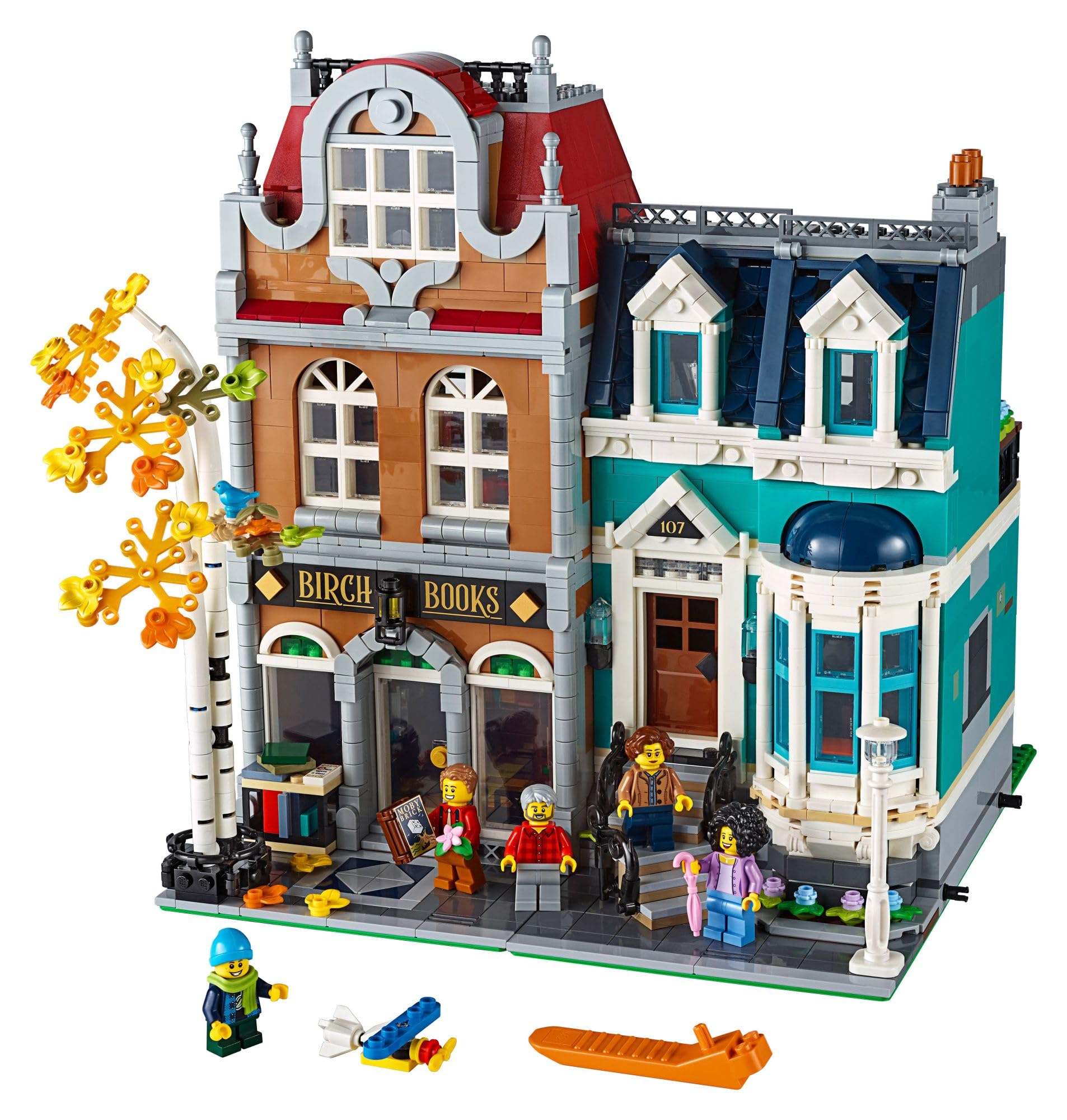 LEGO Creator Expert Town House living space in basement adds interior depth