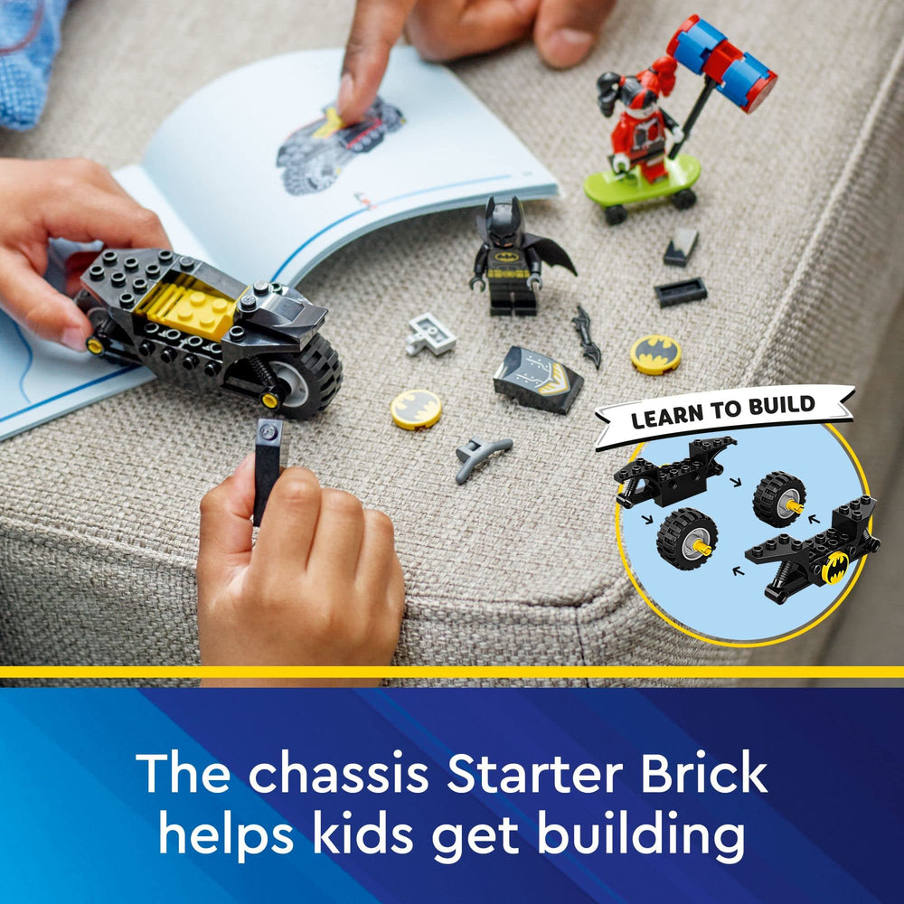 LEGO DC Batman vs Harley Quinn Batarang image: adds dynamic battle moments to pretend play.