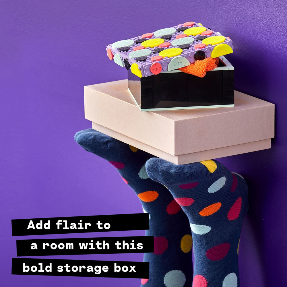 LEGO DOTS Big Box 41960 lid-pattern display fosters personal style and patterns.