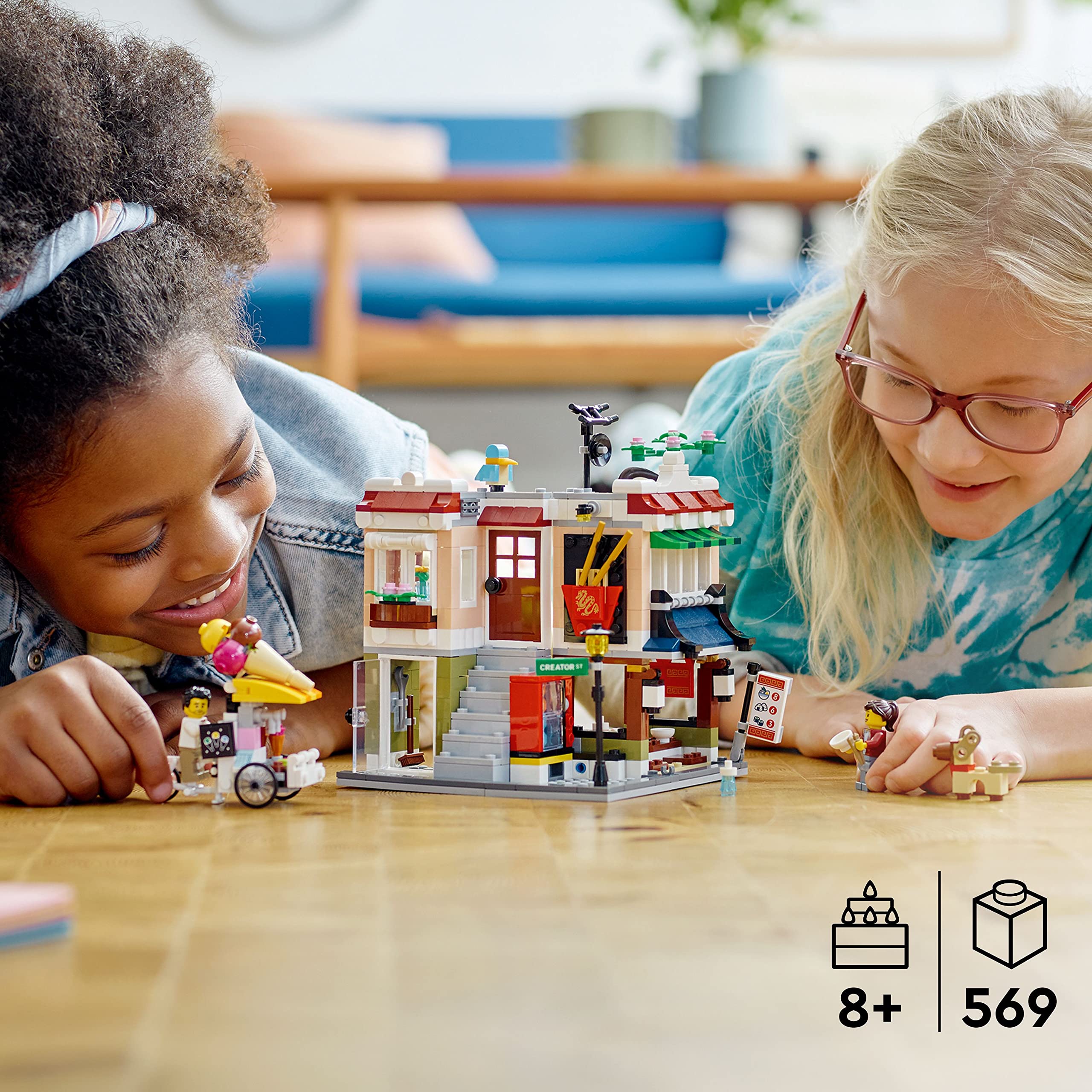 LEGO Downtown Noodle Shop Flat Roof Terrace view with elevated play space and tree detail.