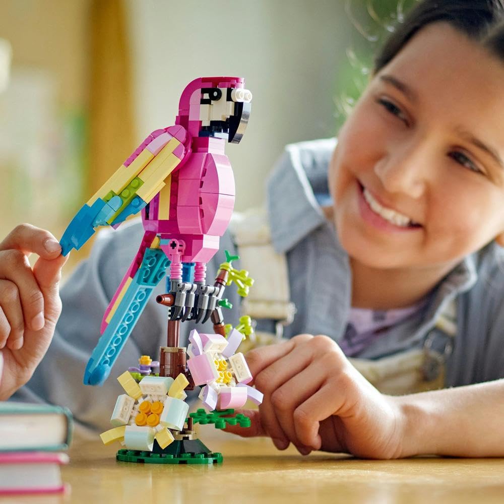 LEGO Creator 31144 Exotic Pink Parrot fish model for underwater adventures