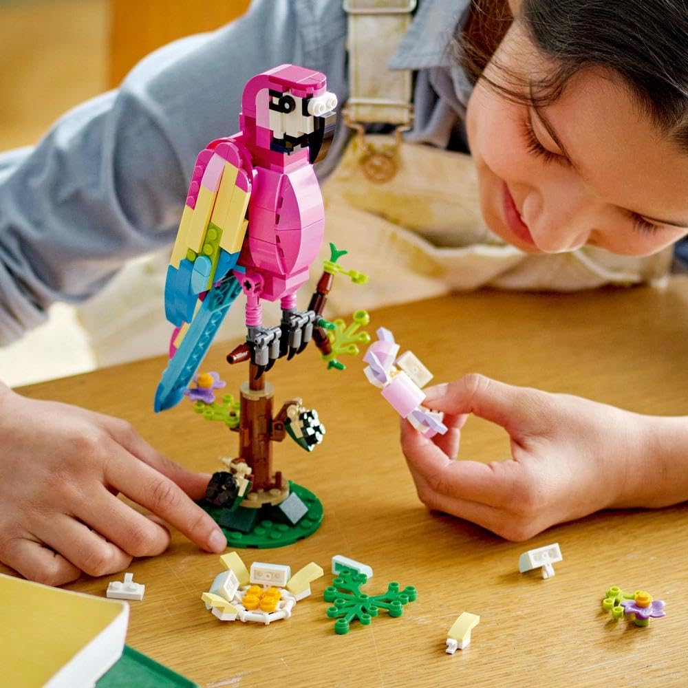 LEGO Creator 31144 Exotic Pink Parrot frog model with posable legs for action