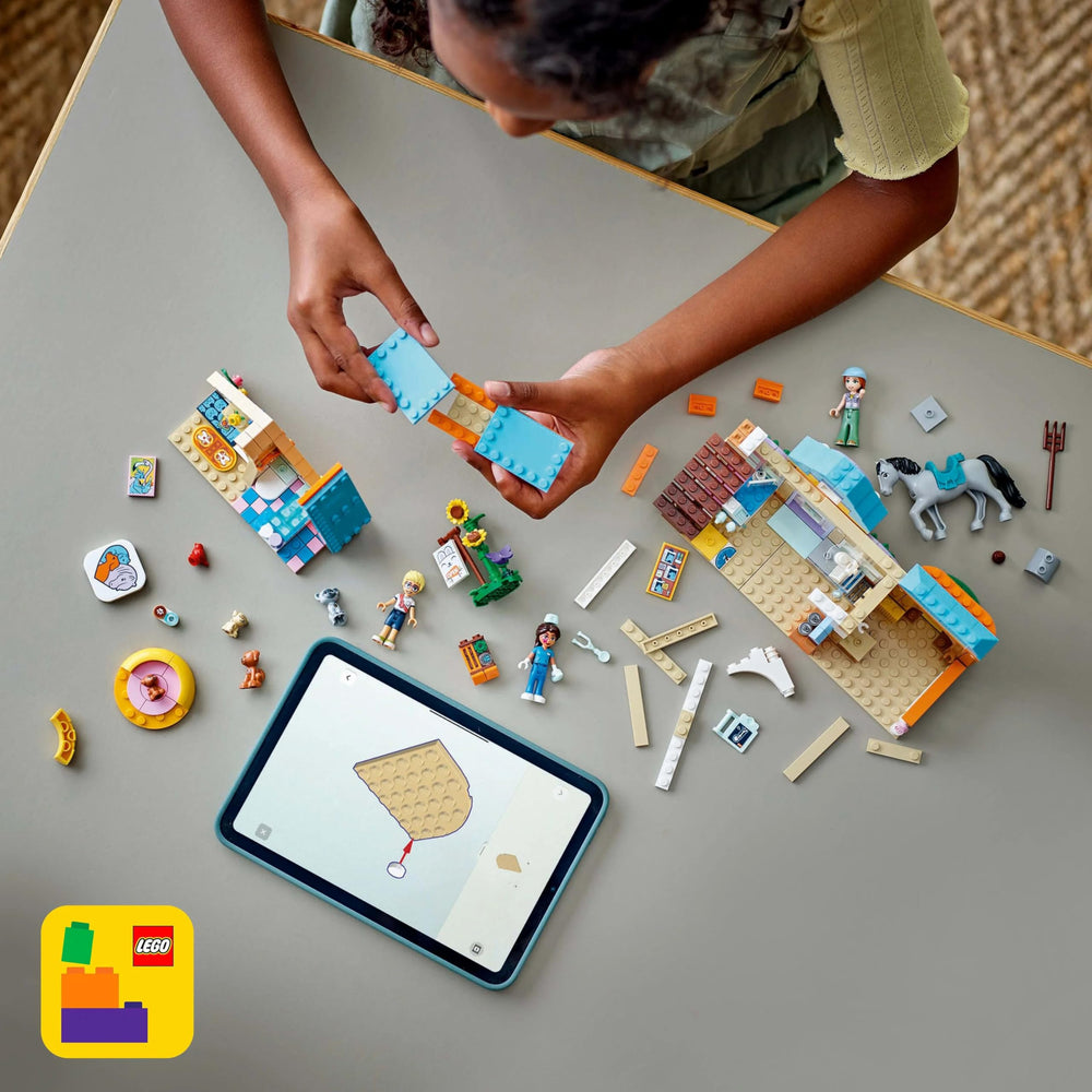 LEGO Friends cash register and pet supplies for pretend shopping