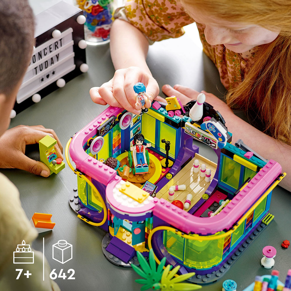 LEGO Friends Andrea Evelyn Jackson mini-dolls boost collaborative adventures.