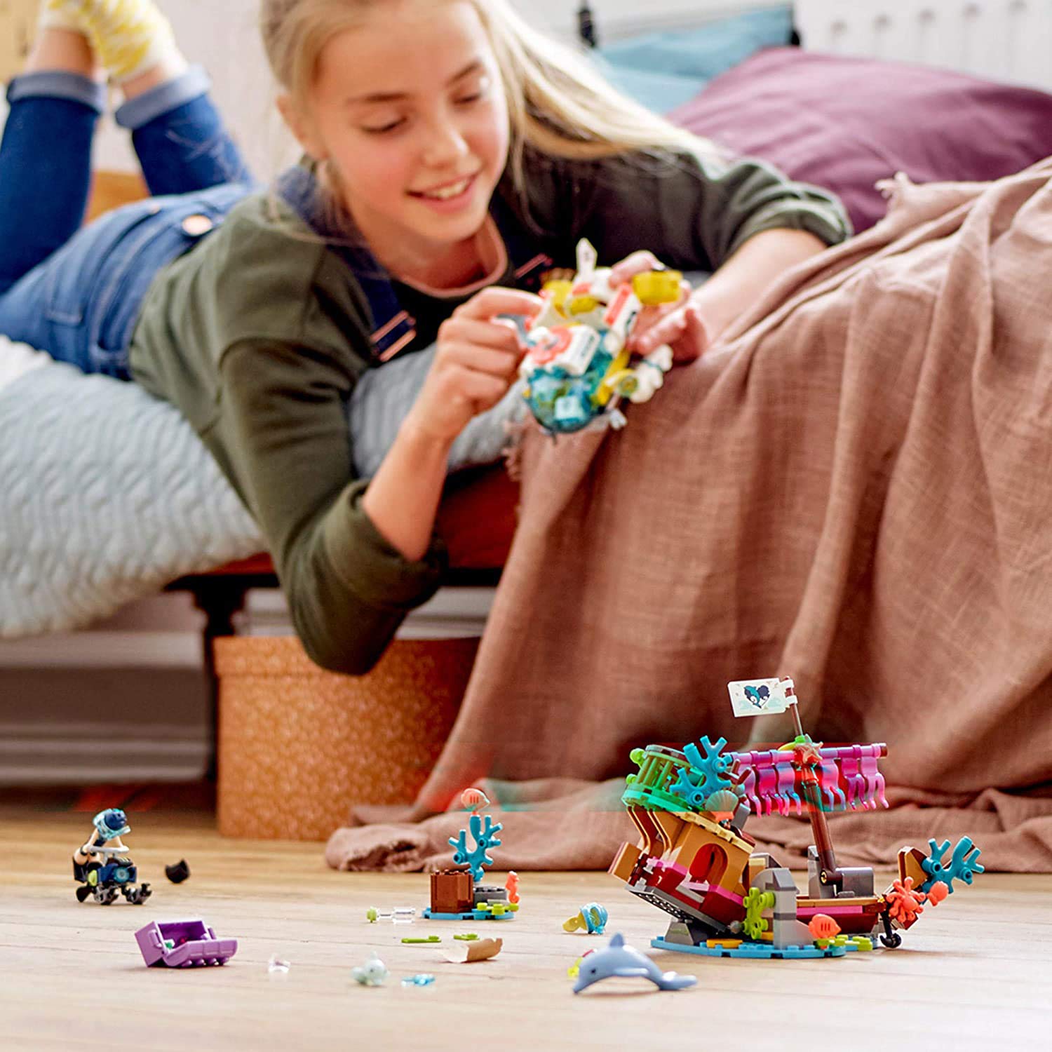 LEGO Friends minifigures spark group play and storytelling during the underwater mission