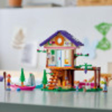 LEGO Friends Forest House 41679 exterior tree-house view for nature adventures